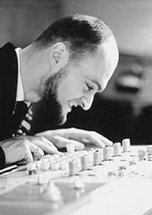 Arvo P&auml;rt [music: 'Collage sur BACH - Sarabande']